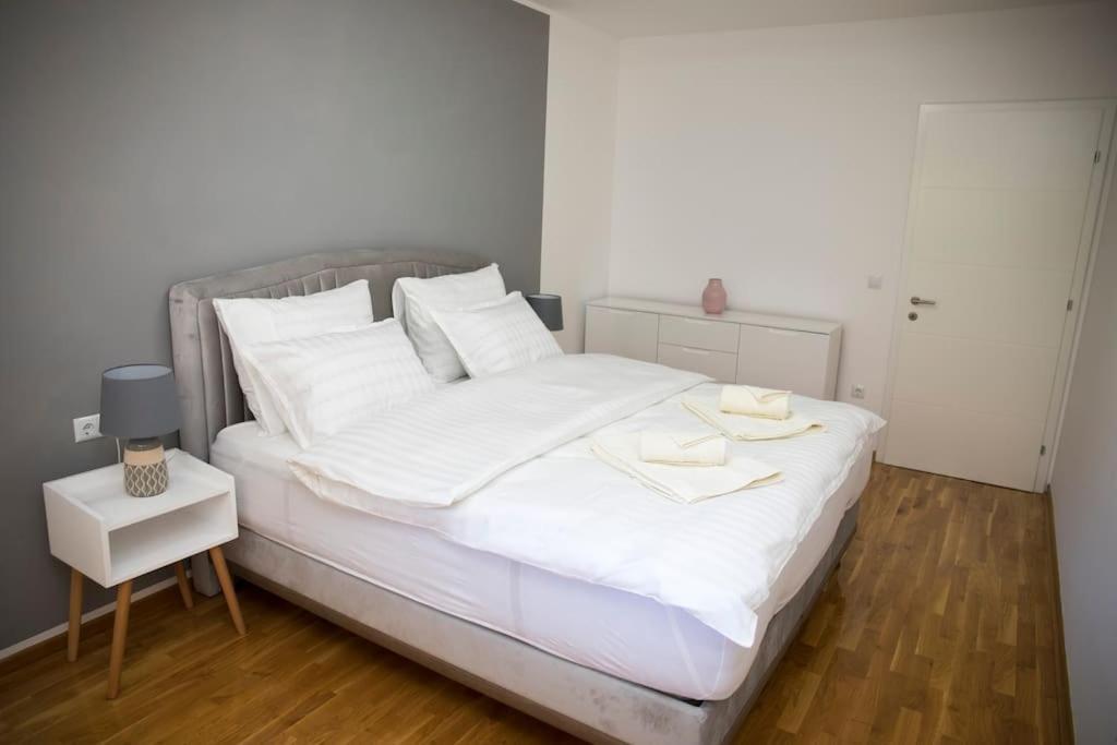 Apartment Divine Mostar Esterno foto